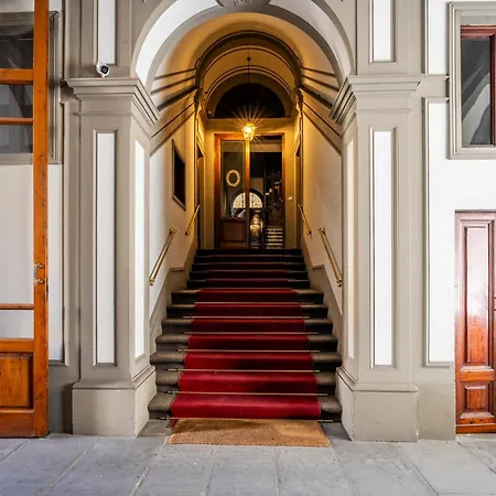Grand Royal Apartment *
